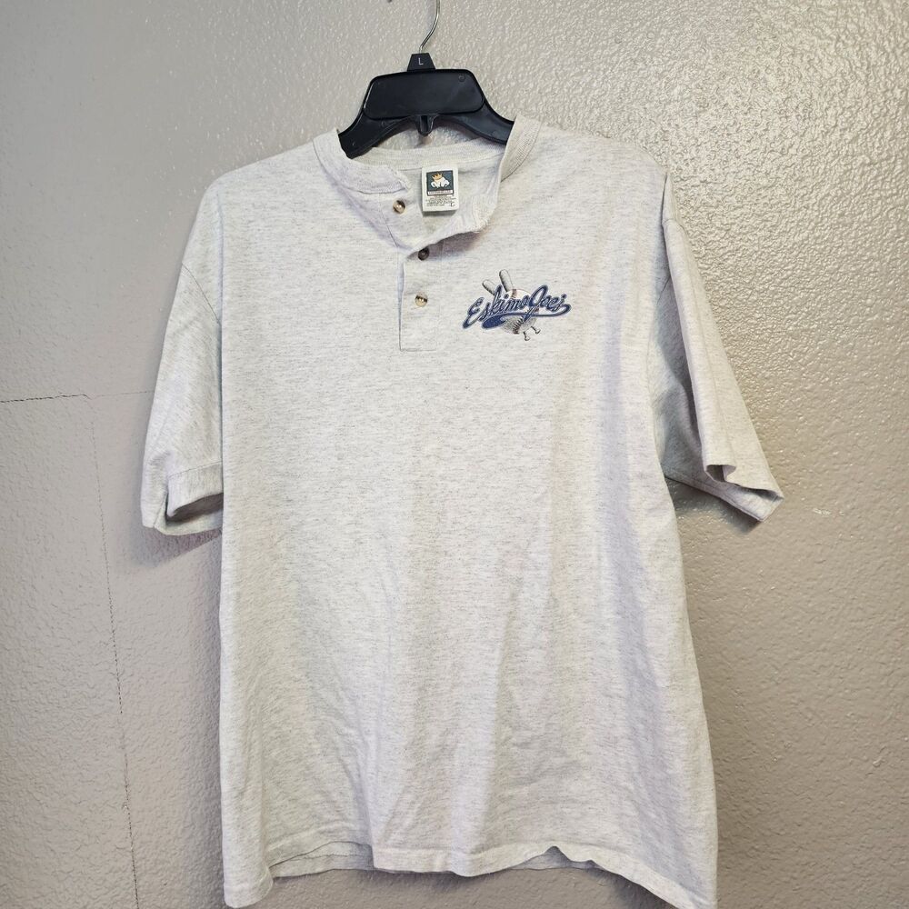 Eskimo Joe’s Stillwater Polar League Henley T-Shirt Mens L Vintage Graphic CC664